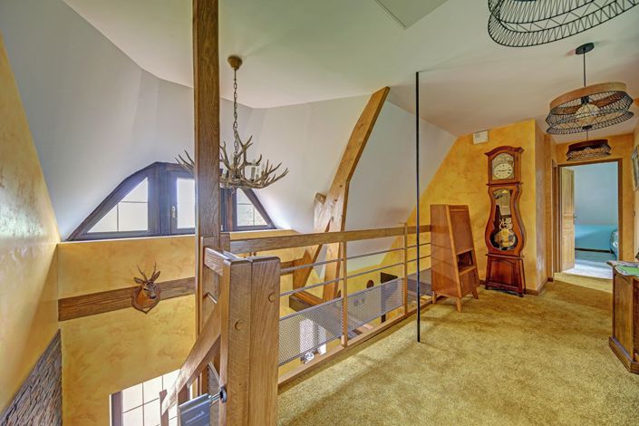 Image No.11-3 Bed House for sale