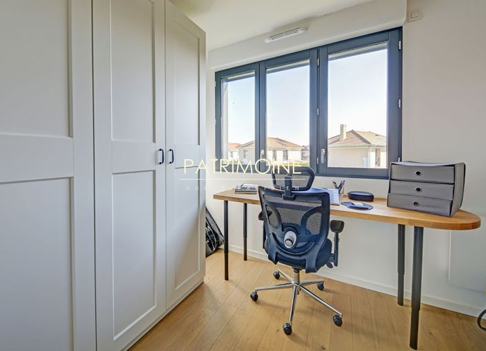 Image No.13-Propriété de 4 chambres à vendre à Villepreux