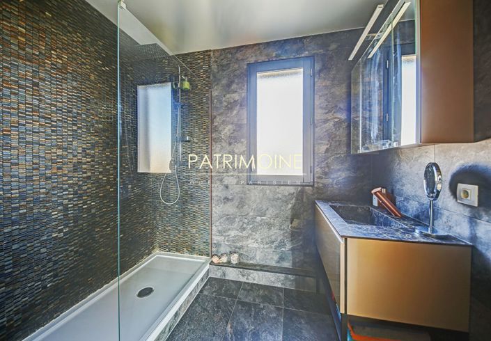 Image No.14-Propriété de 4 chambres à vendre à Villepreux