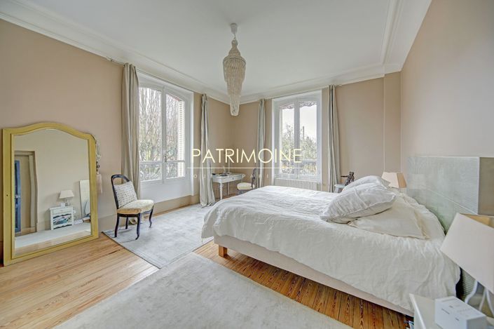 Image No.11-Propriété de 6 chambres à vendre à Mantes-la-Jolie