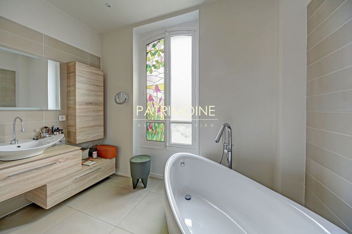 Image No.15-Propriété de 6 chambres à vendre à Mantes-la-Jolie