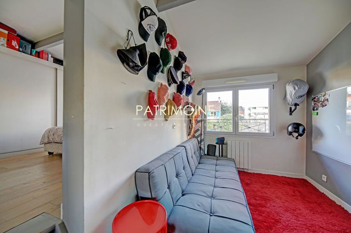 Image No.13-5 Bed Property for sale