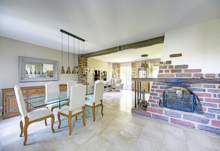 Image No.3-4 Bed House for sale