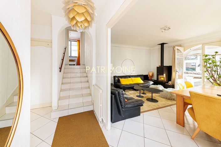 Image No.8-4 Bed House for sale