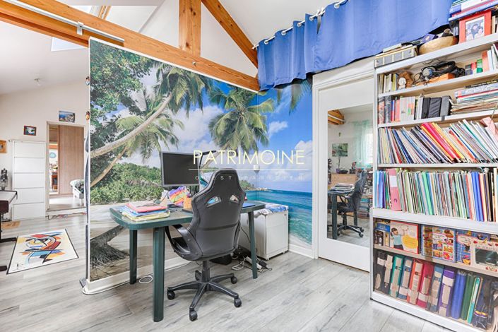 Image No.7-2 Bed House for sale