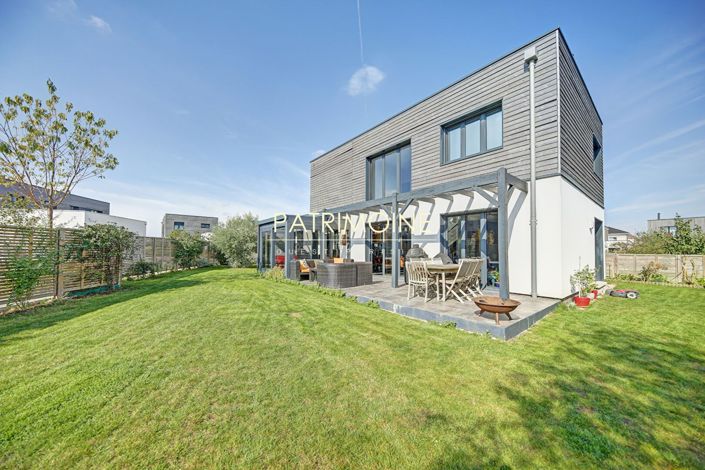 Image No.2-Propriété de 4 chambres à vendre à Saint-Nom-la-Bretèche