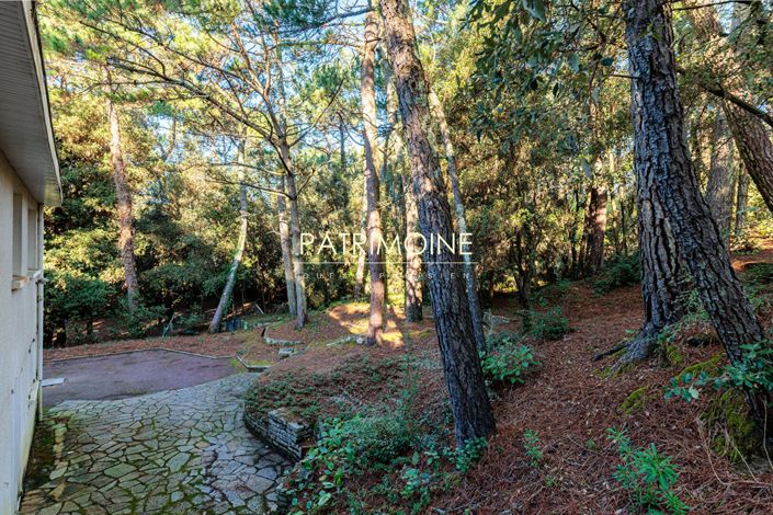 Image No.10-4 Bed House for sale