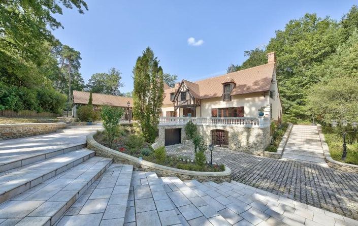 Image No.2-Propriété de 5 chambres à vendre à Poigny-la-Forêt