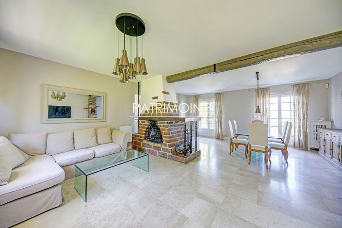 Image No.5-4 Bed House for sale