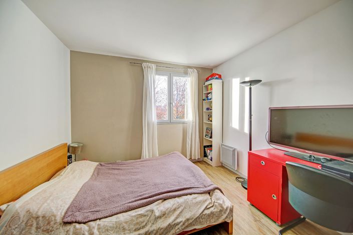 Image No.10-5 Bed House for sale