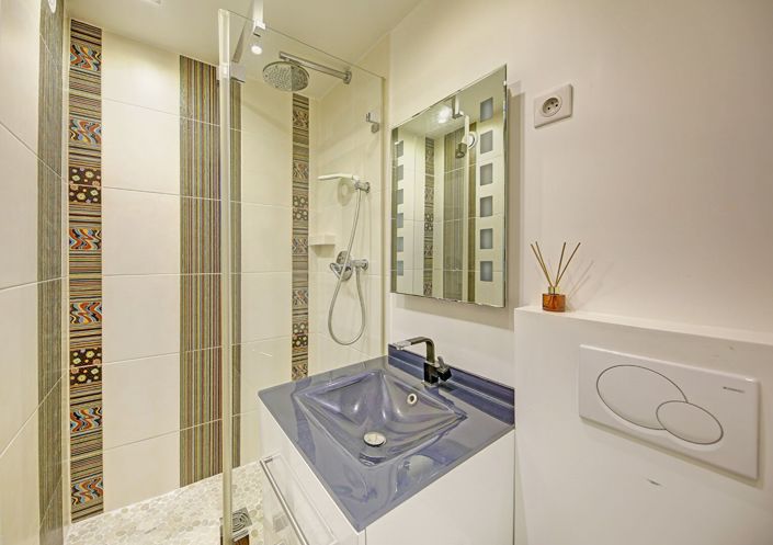 Image No.11-5 Bed House for sale