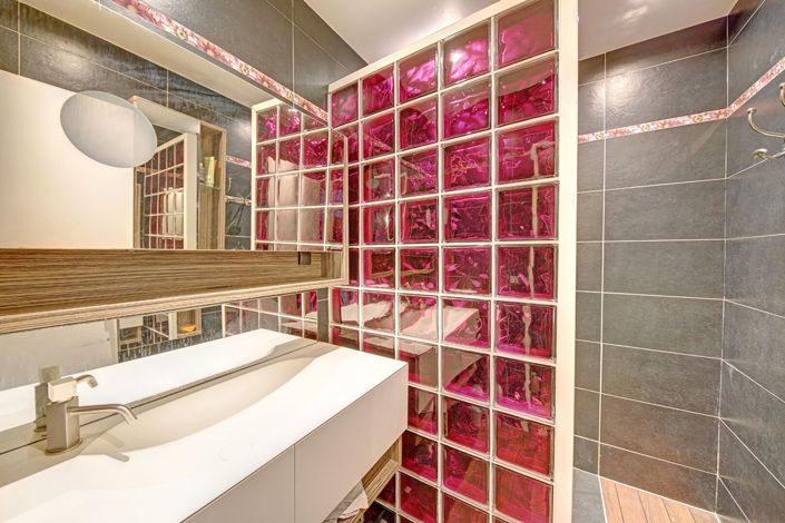 Image No.12-5 Bed House for sale