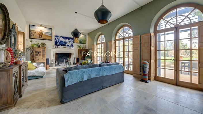 Image No.4-5 Bed Property for sale