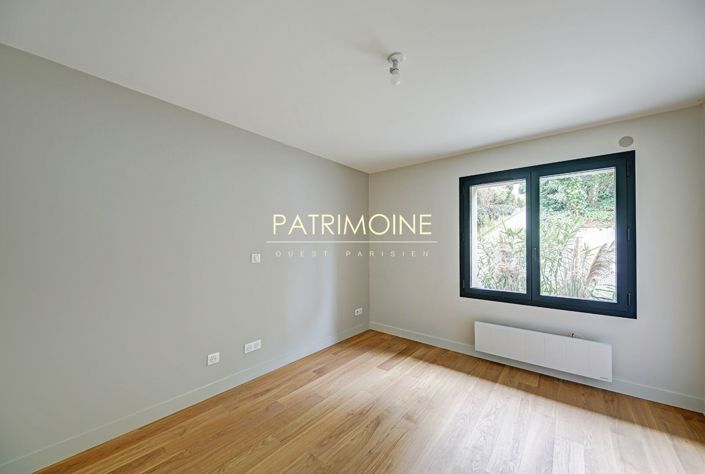 Image No.12-3 Bed Apartment for sale