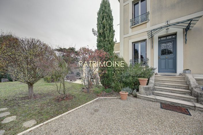 Image No.12-Propriété de 6 chambres à vendre à Saint-Germain-en-Laye