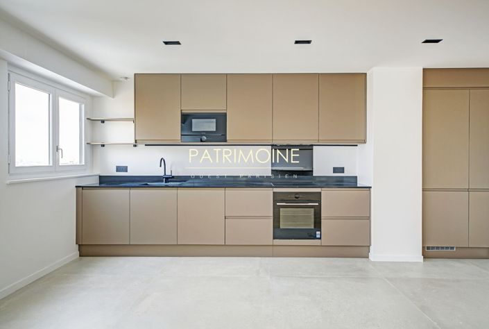 Image No.3-3 Bed Apartment for sale