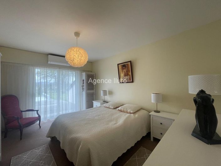 Image No.12-4 Bed House for sale