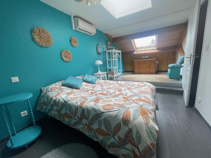 Image No.18-4 Bed House for sale