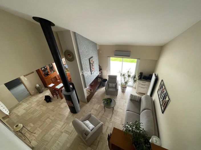 Image No.9-4 Bed House for sale