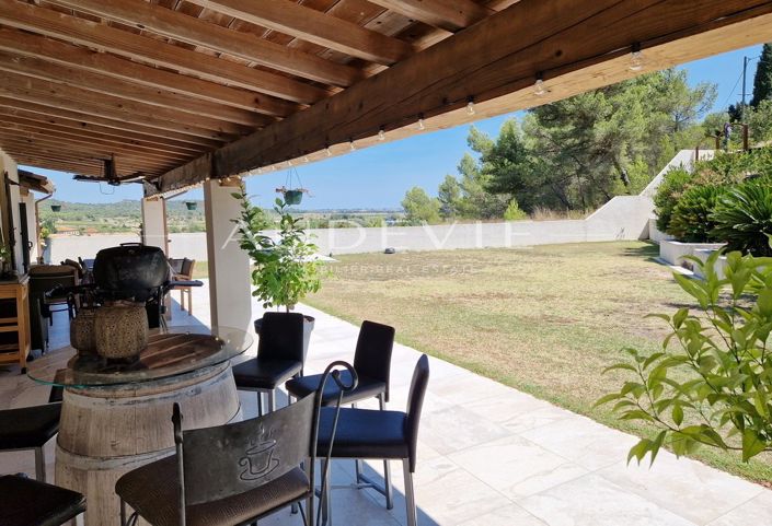 Image No.8-4 Bed House for sale