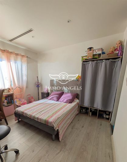 Image No.13-3 Bed House for sale