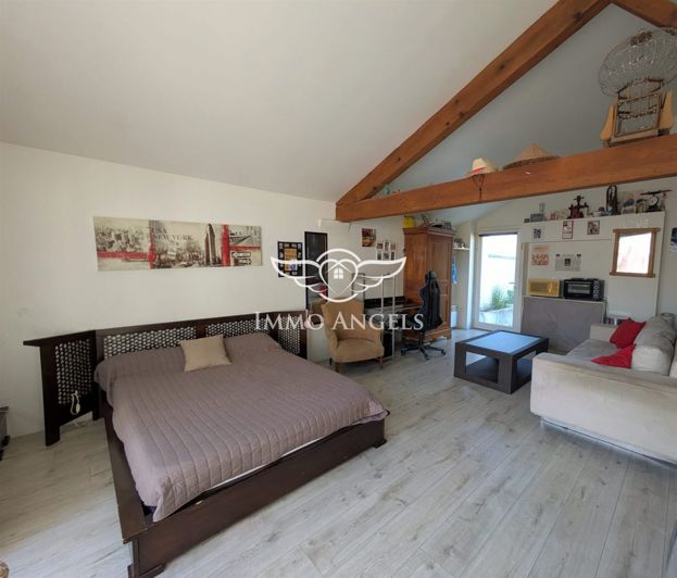 Image No.14-3 Bed House for sale