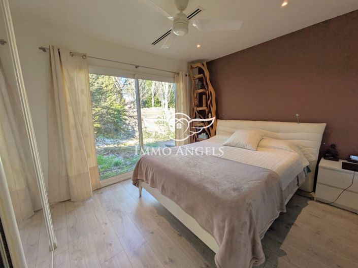 Image No.7-3 Bed House for sale