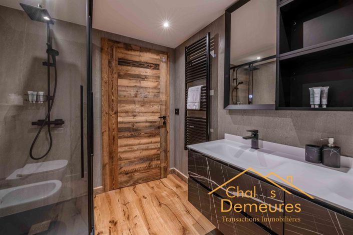 Image No.29-5 Bed House for sale