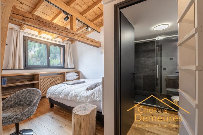 Image No.14-8 Bed House for sale