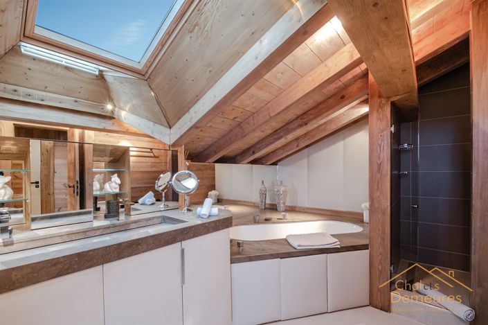 Image No.19-6 Bed House for sale