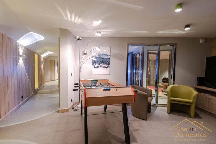 Image No.28-6 Bed House for sale