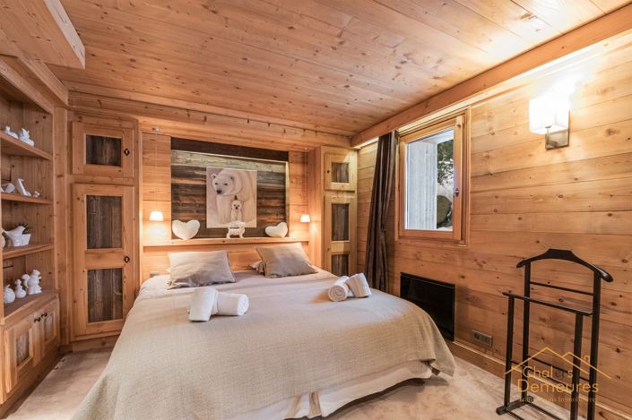 Image No.9-6 Bed House for sale