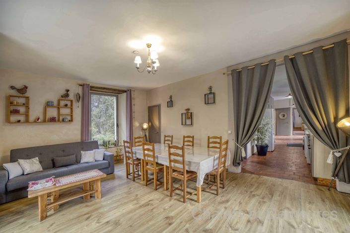 Image No.11-6 Bed House for sale