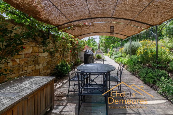 Image No.9-5 Bed House for sale