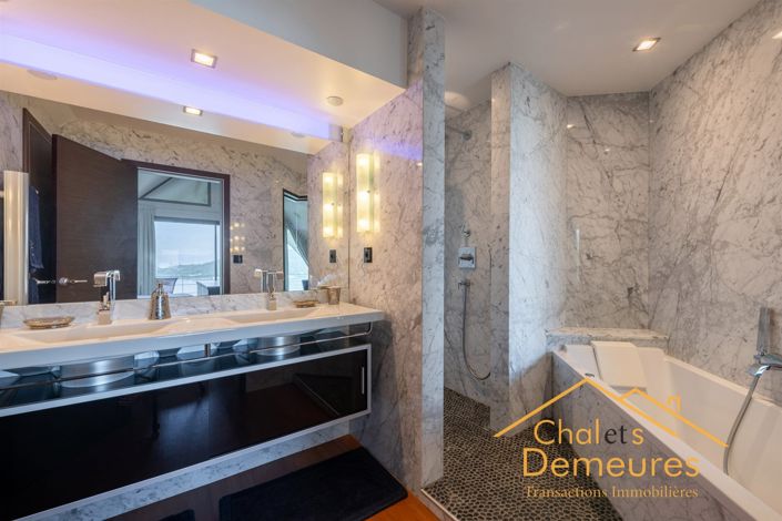 Image No.13-5 Bed House for sale