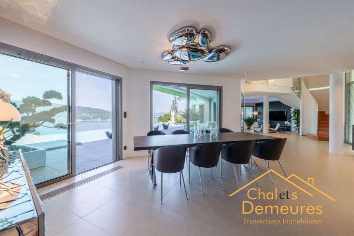 Image No.5-5 Bed House for sale