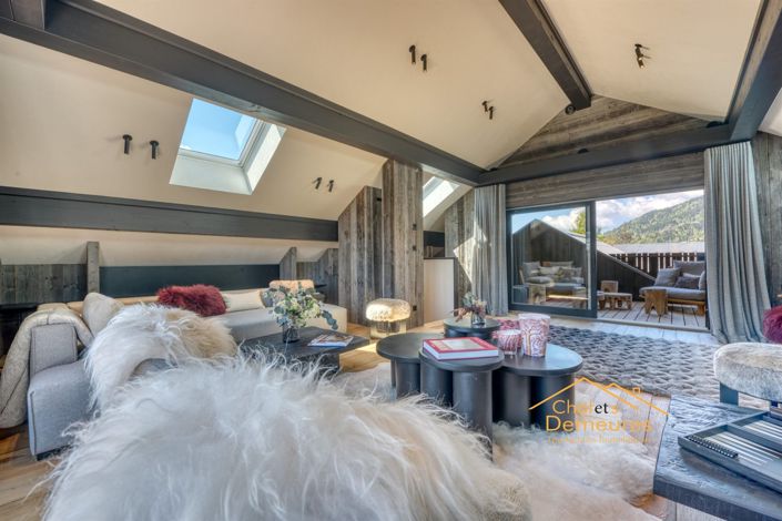 Image No.2-5 Bed House for sale