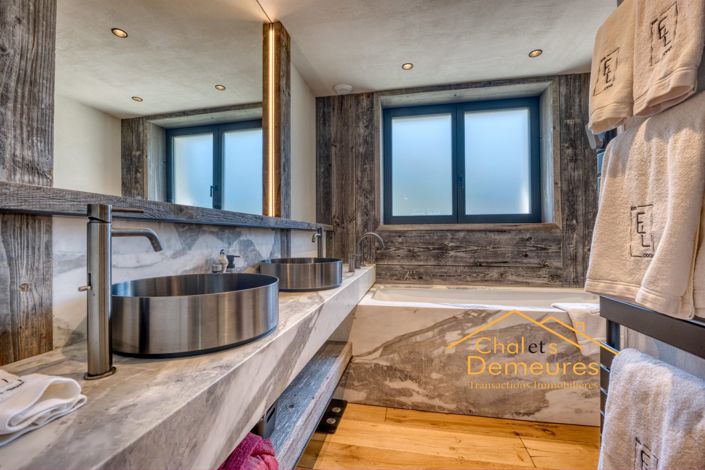 Image No.6-5 Bed House for sale