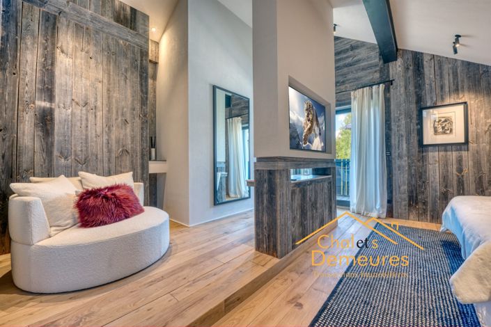 Image No.8-5 Bed House for sale