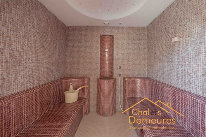 Image No.10-6 Bed House for sale