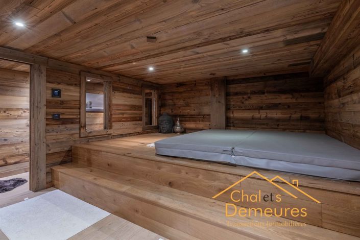 Image No.21-4 Bed House for sale