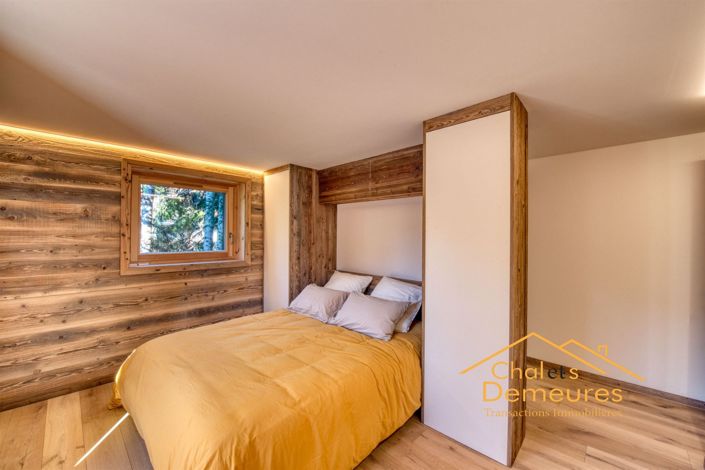 Image No.16-7 Bed House for sale