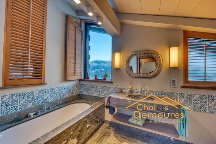 Image No.21-4 Bed House for sale