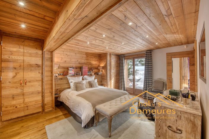 Image No.12-6 Bed House for sale