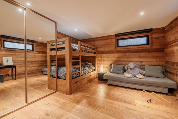 Image No.7-3 Bed House for sale