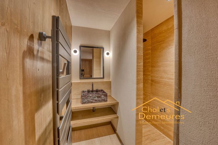 Image No.12-4 Bed House for sale