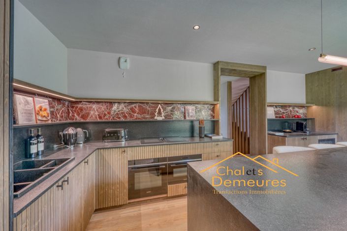 Image No.16-4 Bed House for sale