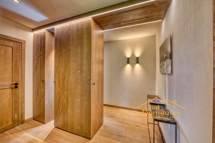 Image No.19-4 Bed House for sale