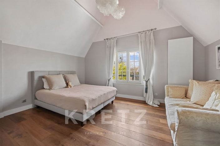 Image No.14-5 Bed House for sale