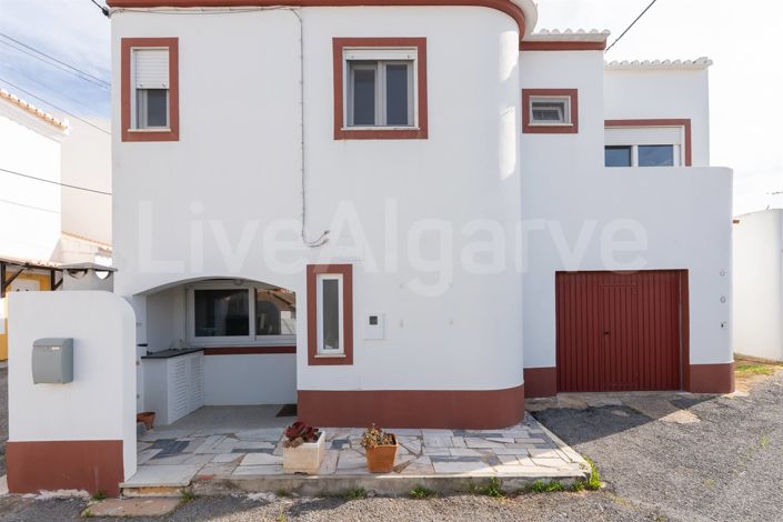 Image No.2-3 Bed House for sale